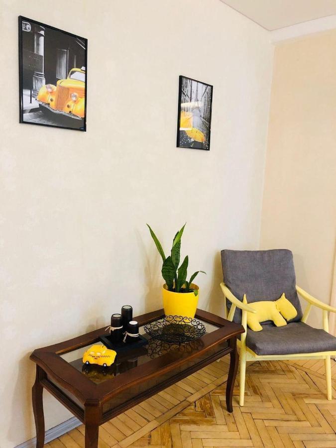 Sunflower Apartment Near Kiev Airport & Railway Station & Center City! Eksteriør bilde
