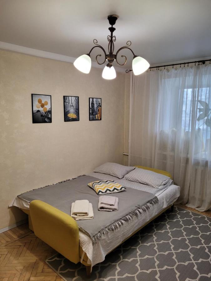Sunflower Apartment Near Kiev Airport & Railway Station & Center City! Eksteriør bilde
