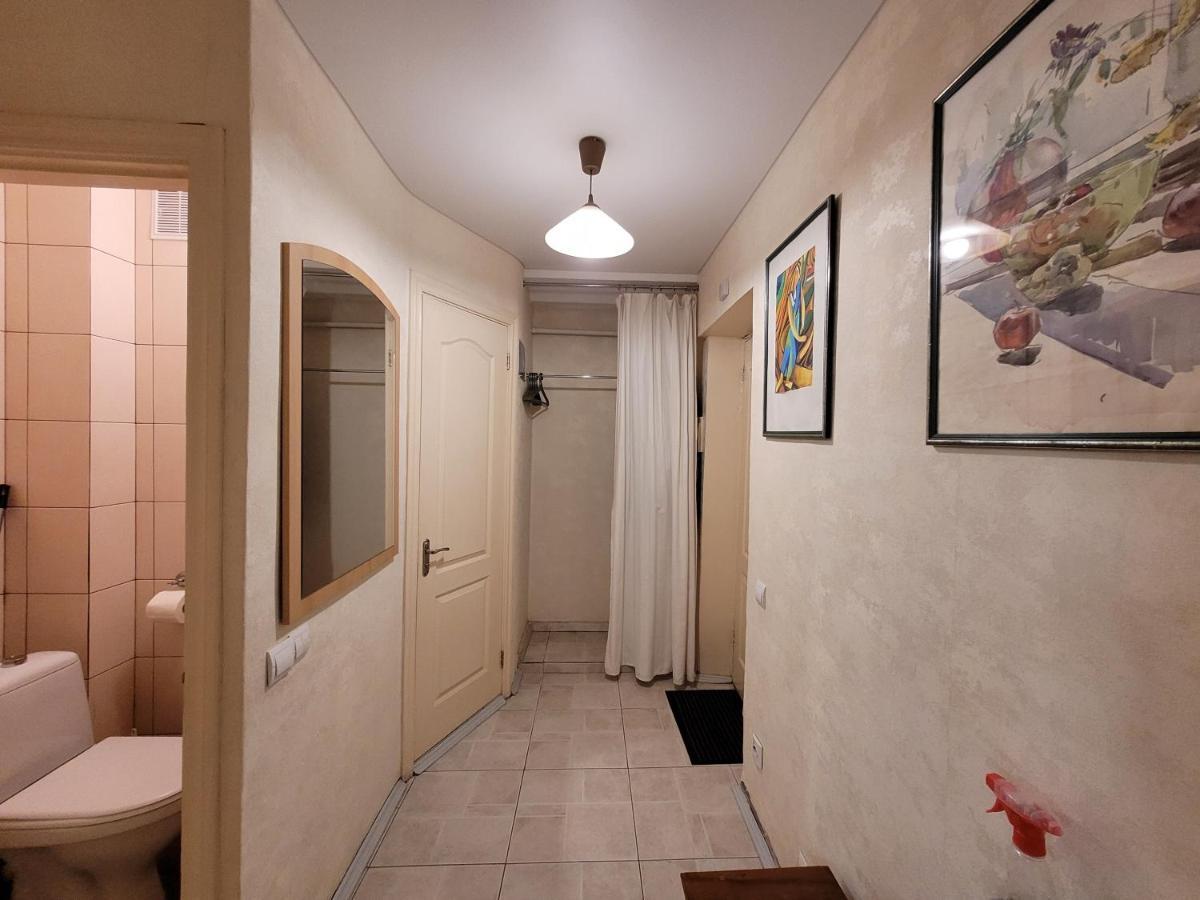 Sunflower Apartment Near Kiev Airport & Railway Station & Center City! Eksteriør bilde