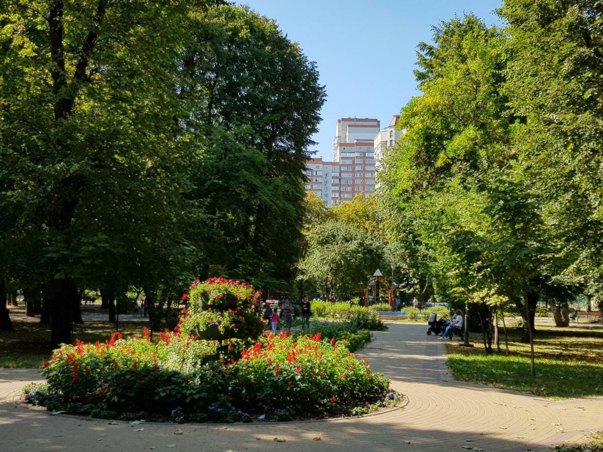 Sunflower Apartment Near Kiev Airport & Railway Station & Center City! Eksteriør bilde