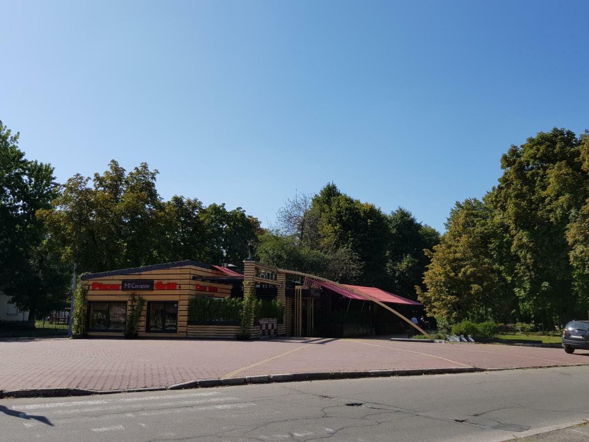 Sunflower Apartment Near Kiev Airport & Railway Station & Center City! Eksteriør bilde