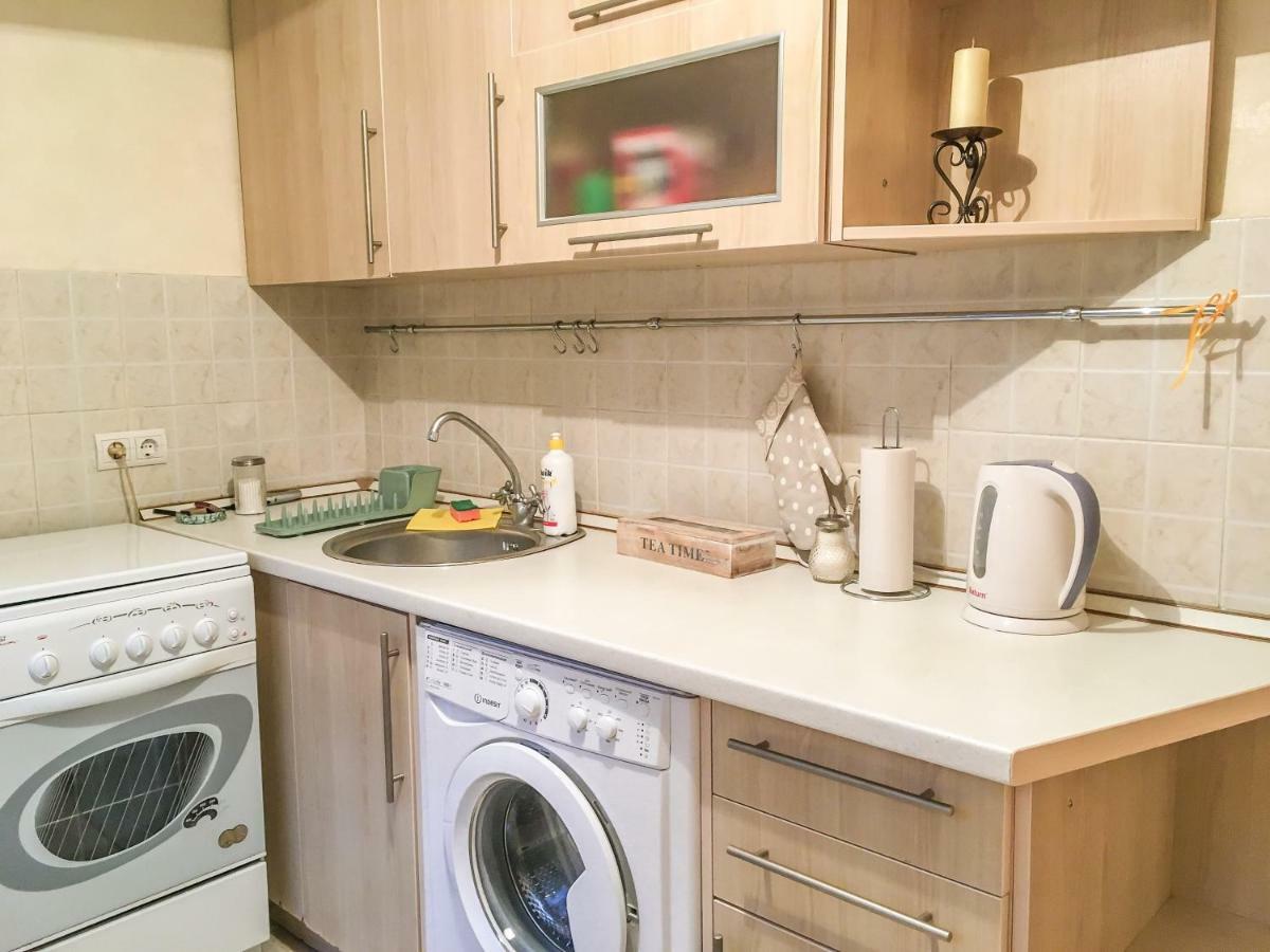 Sunflower Apartment Near Kiev Airport & Railway Station & Center City! Eksteriør bilde